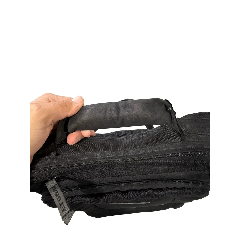Oakley Vintage Vertical Messenger Bag Black Ballistic Nylon Techwear Crossbody